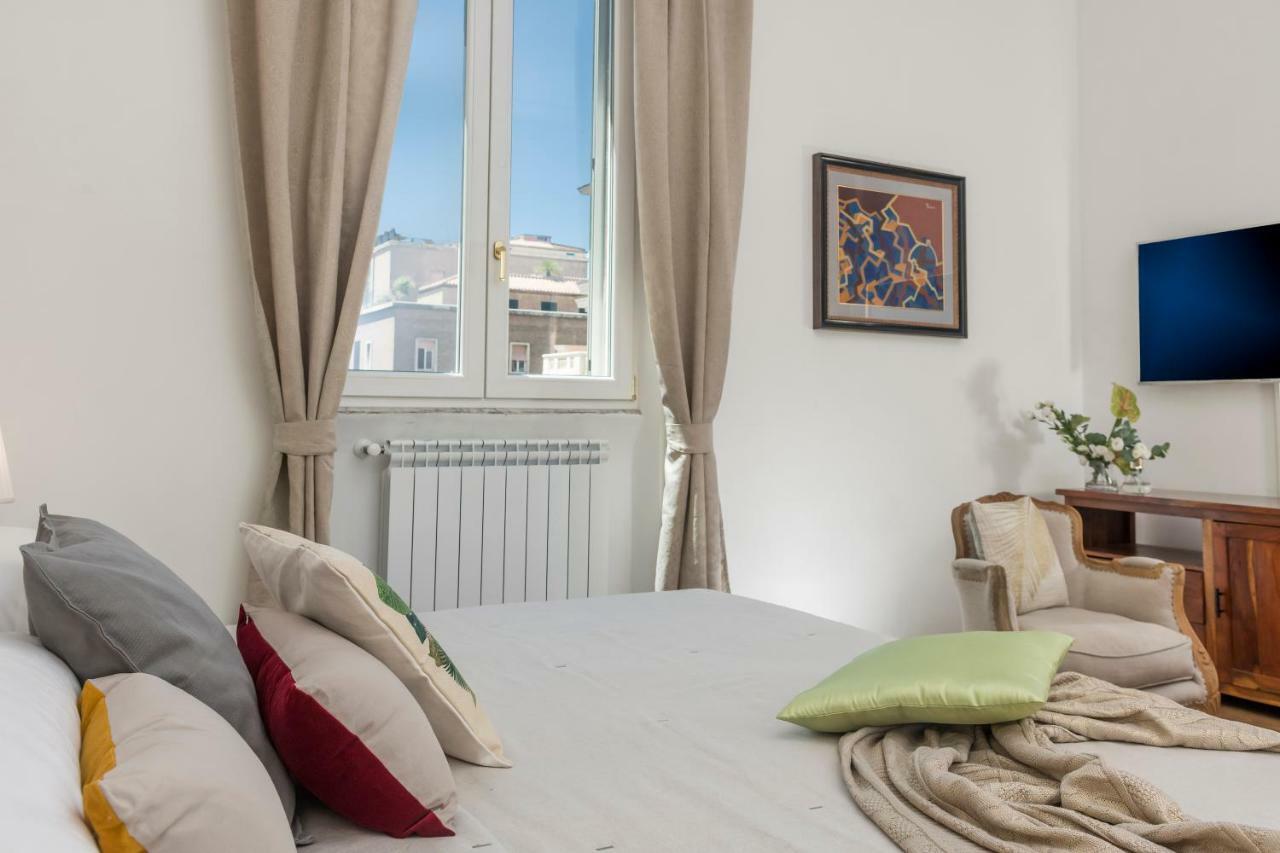 New! Spanish Step Design Apartment Рим Екстериор снимка